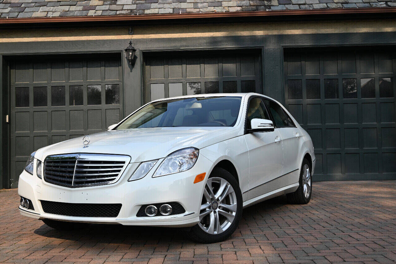 2011 MERCEDES-BENZ E-Class