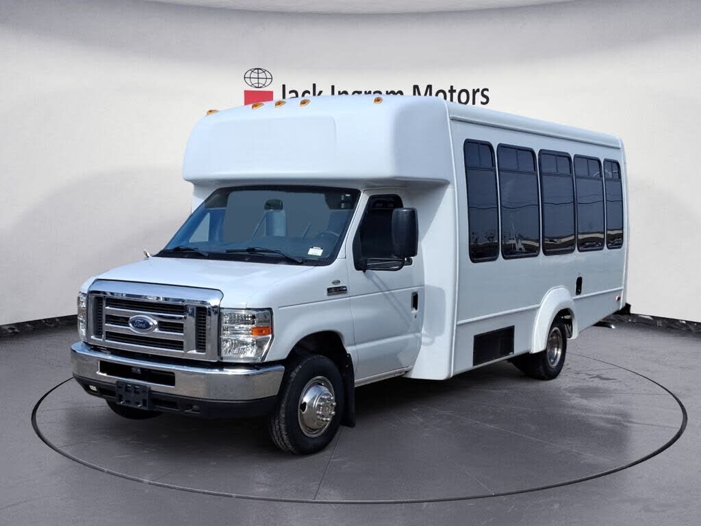 2019 FORD E-350