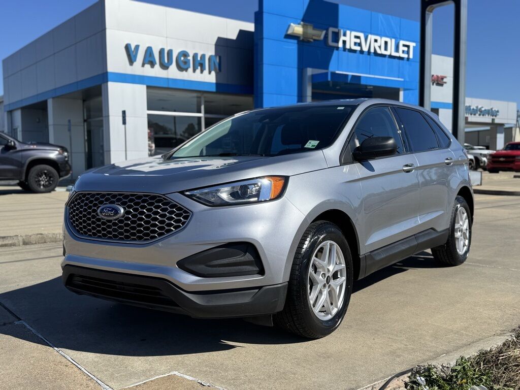 2023 FORD Edge