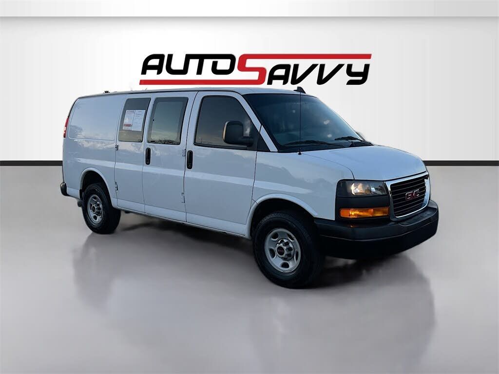2022 GMC Savana
