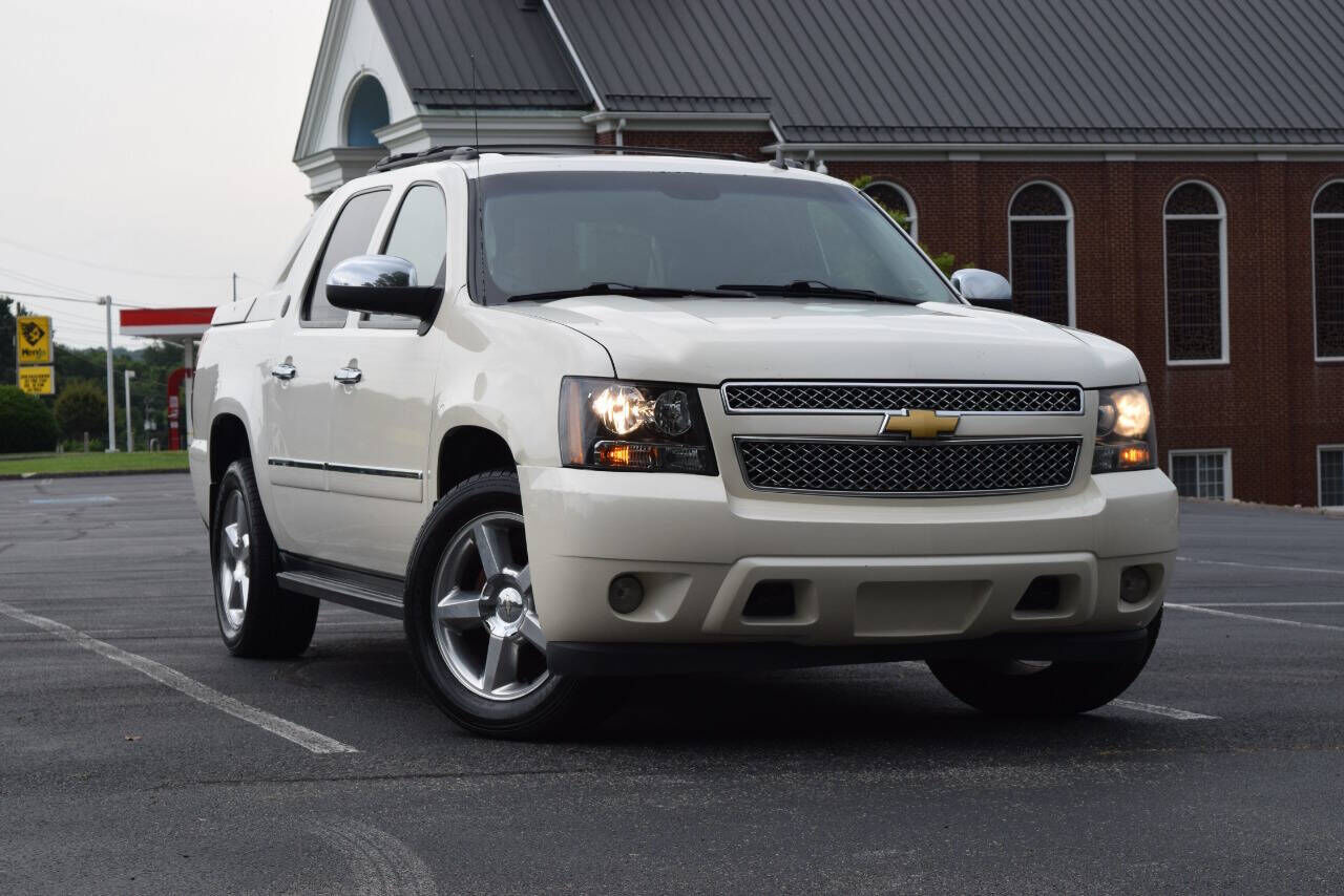 2013 CHEVROLET Avalanche