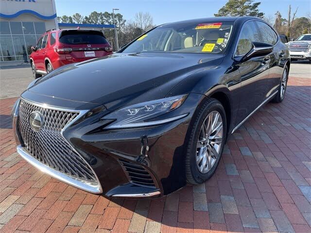 2018 LEXUS LS