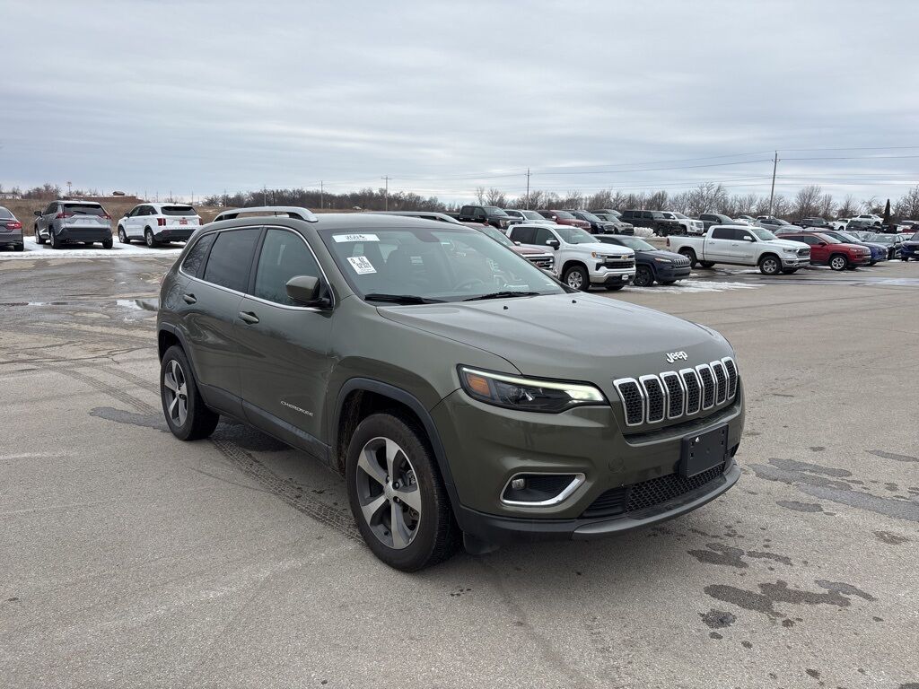 2020 JEEP Cherokee