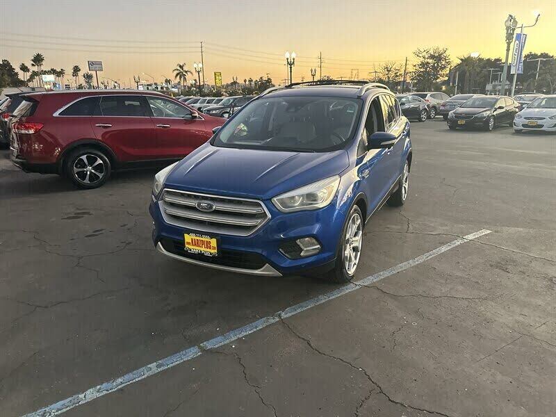 2017 FORD Escape