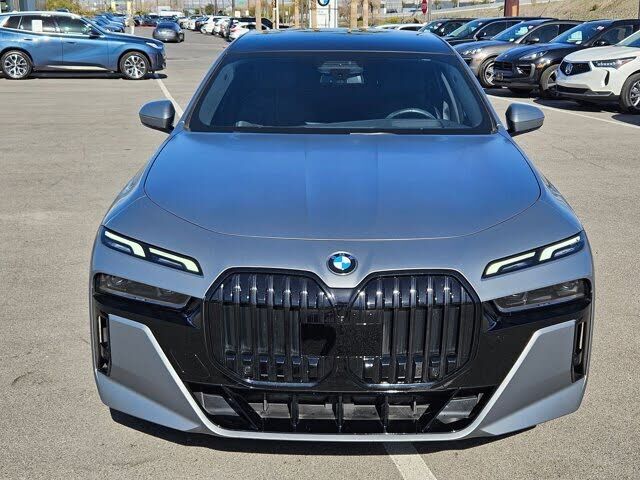 2023 BMW 760i