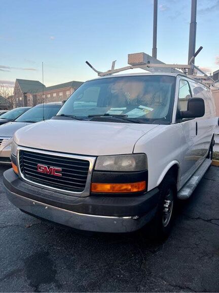 2014 GMC Savana