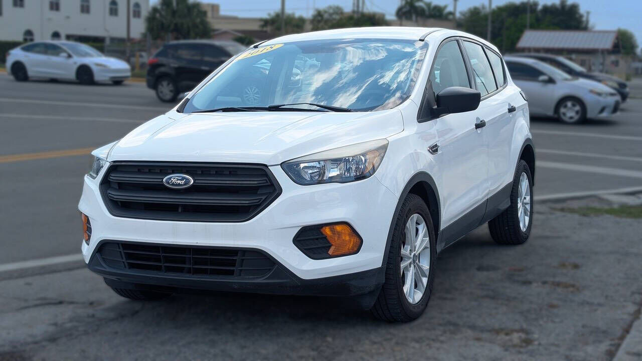 2018 FORD Escape