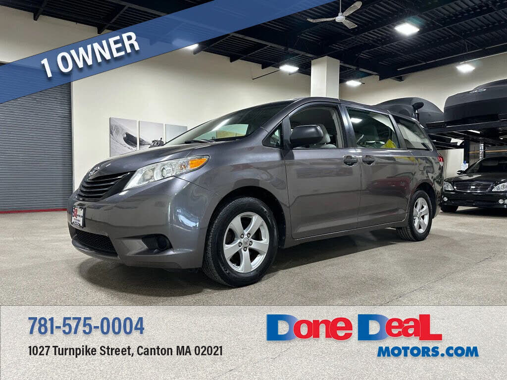 2012 TOYOTA Sienna