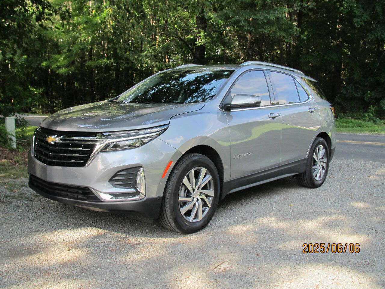 2023 CHEVROLET Equinox