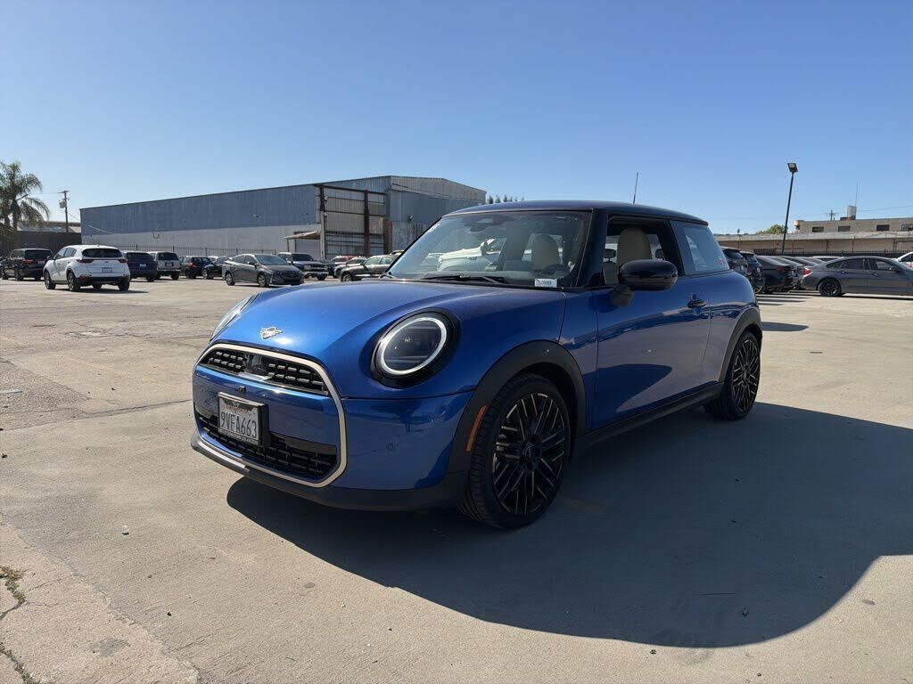 2025 MINI Hardtop