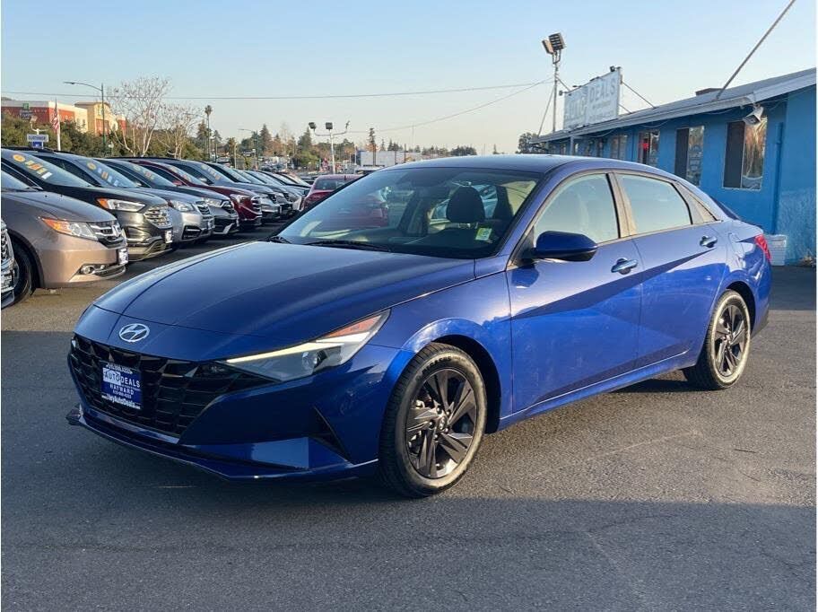 2021 HYUNDAI Elantra