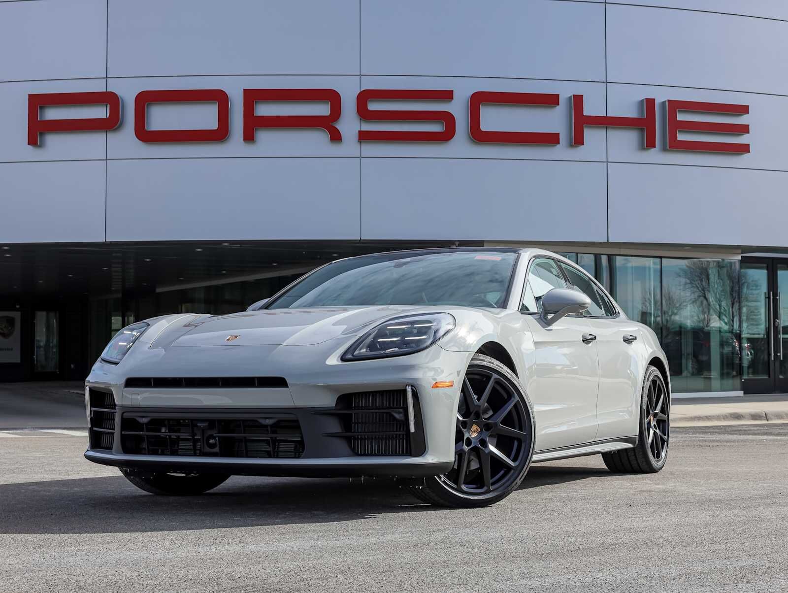 2026 PORSCHE Panamera