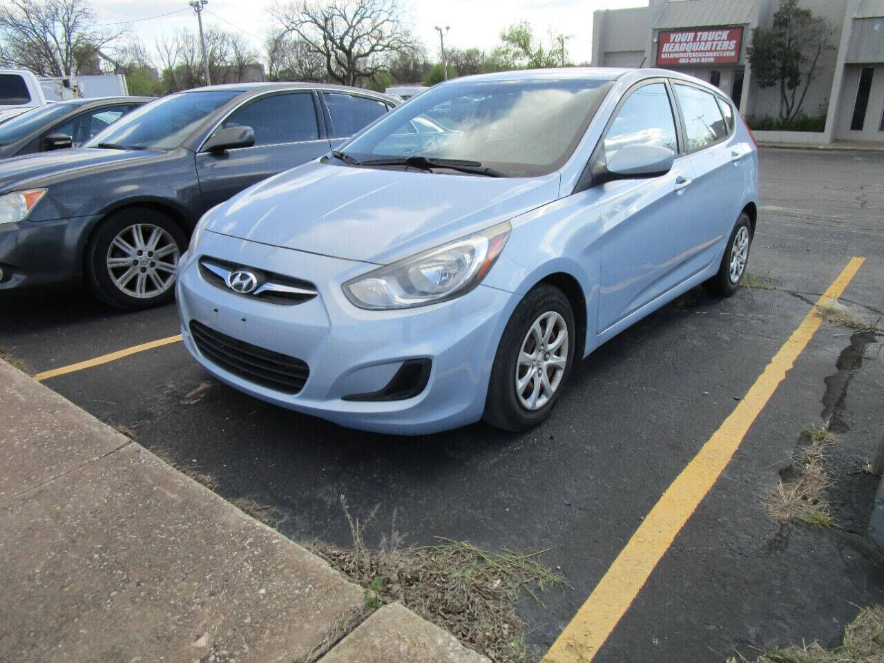 2013 HYUNDAI Accent