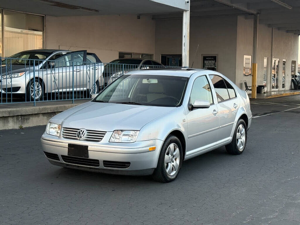 2004 VOLKSWAGEN Jetta