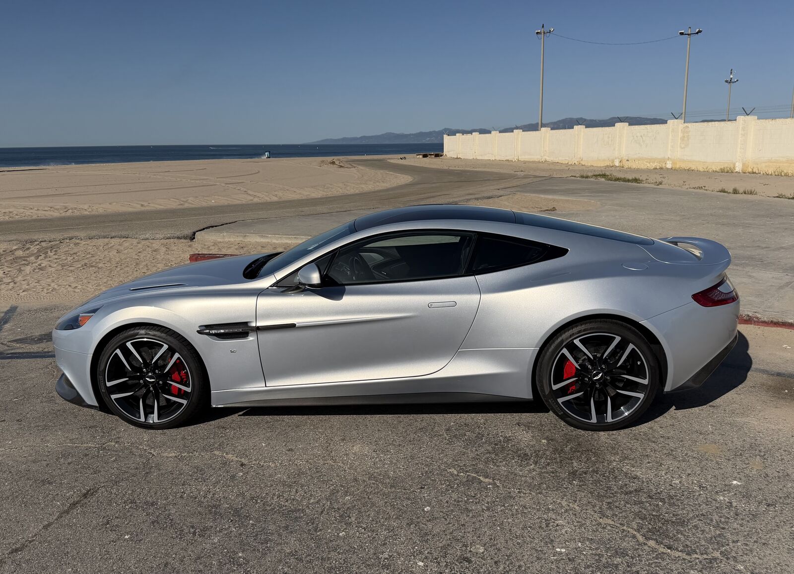 Aston Martin Vanquish