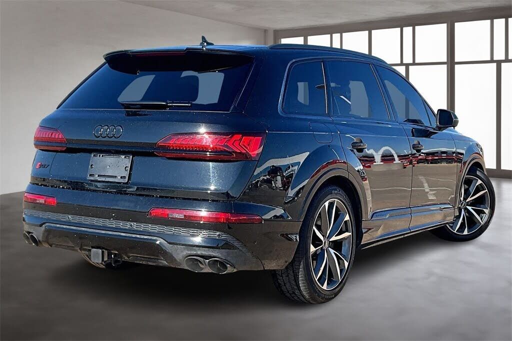 2023 Audi SQ7