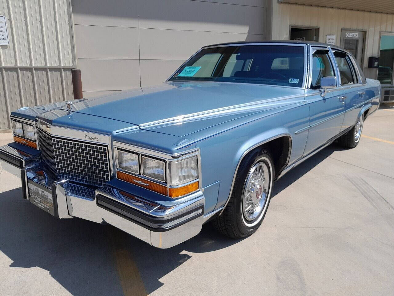 1987 CADILLAC Brougham