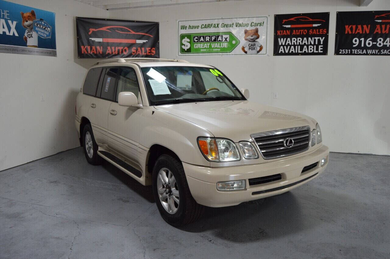 2004 LEXUS LX