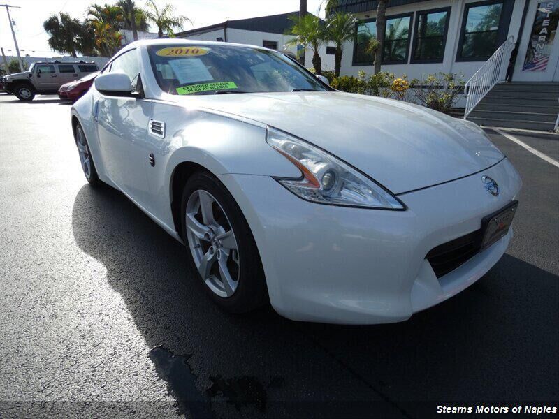 2010 NISSAN 370Z