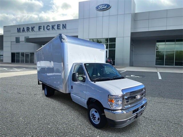 2026 FORD E-350