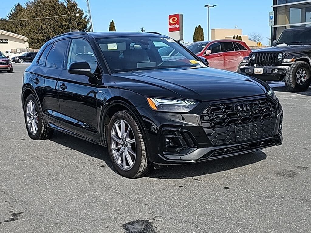 2024 AUDI Q5 e