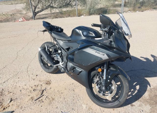 2025 YAMAHA YZF