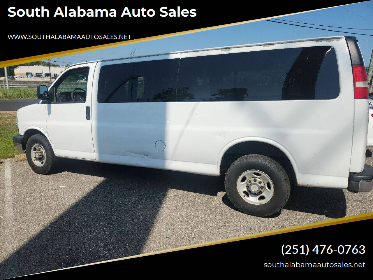 2011 CHEVROLET Express