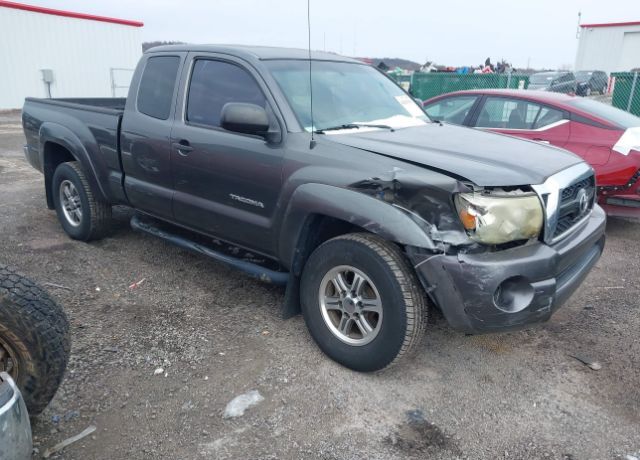 2011 TOYOTA Tacoma