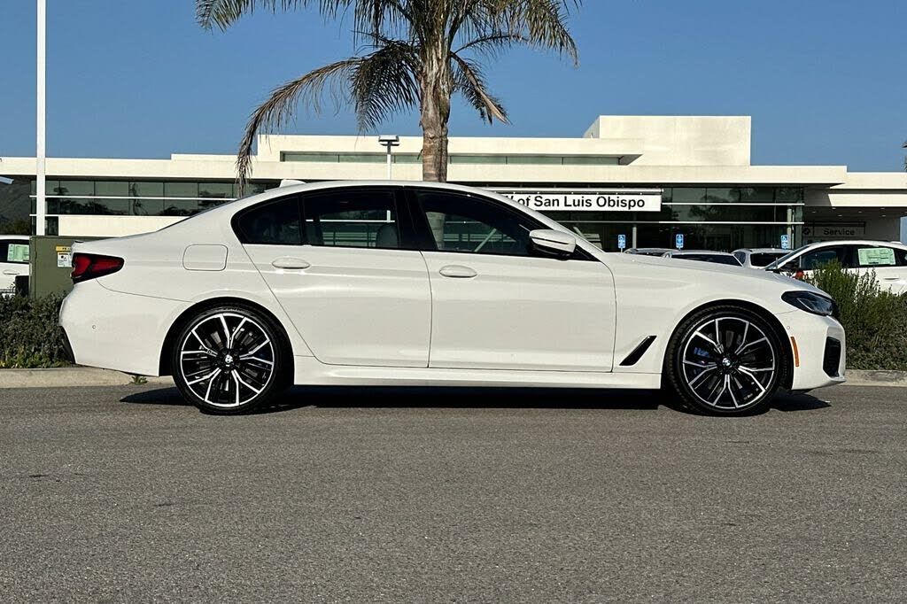 2023 BMW 540i