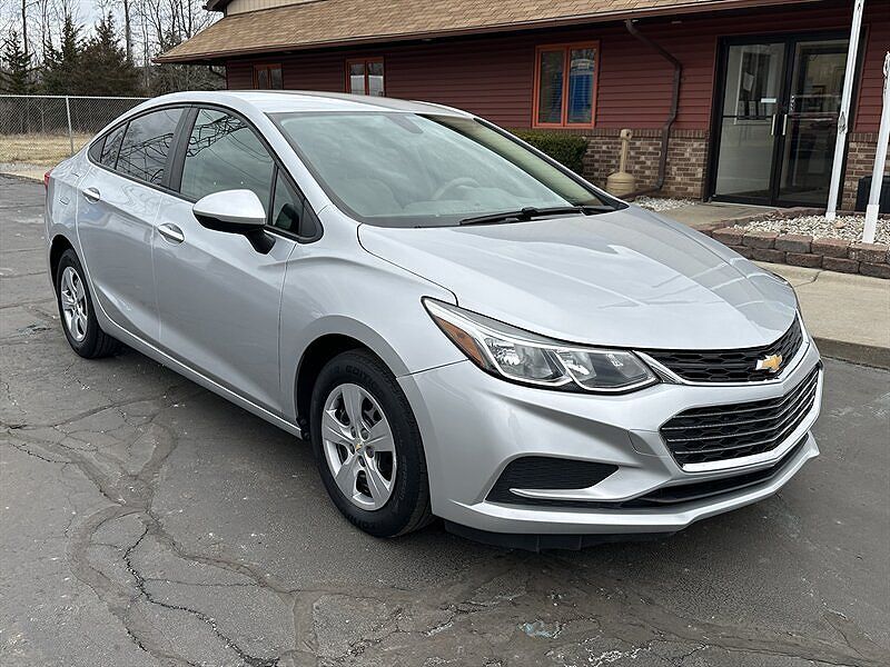 2018 CHEVROLET Cruze