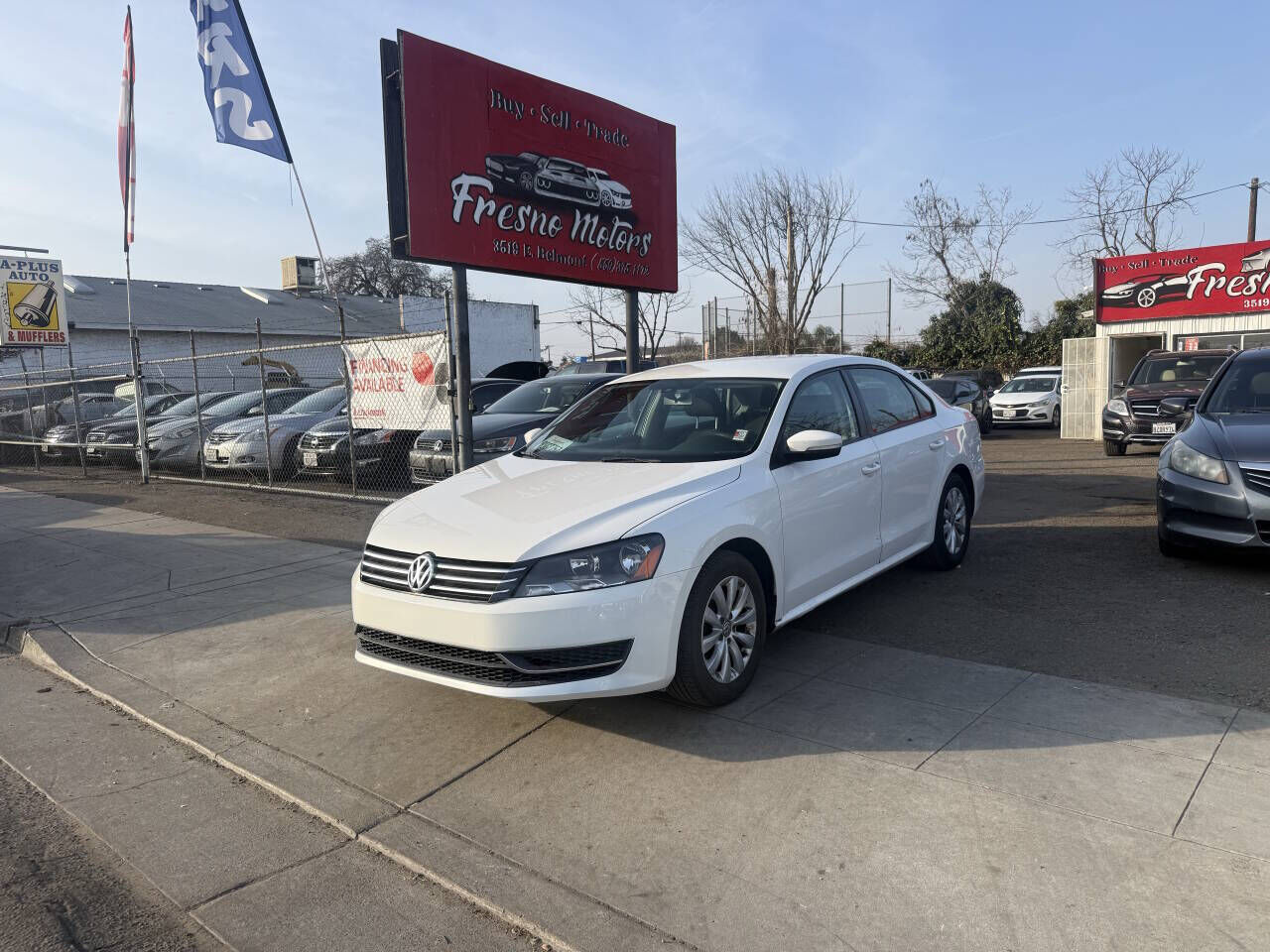 2013 VOLKSWAGEN Passat