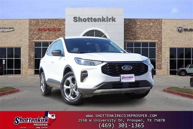2025 FORD Escape