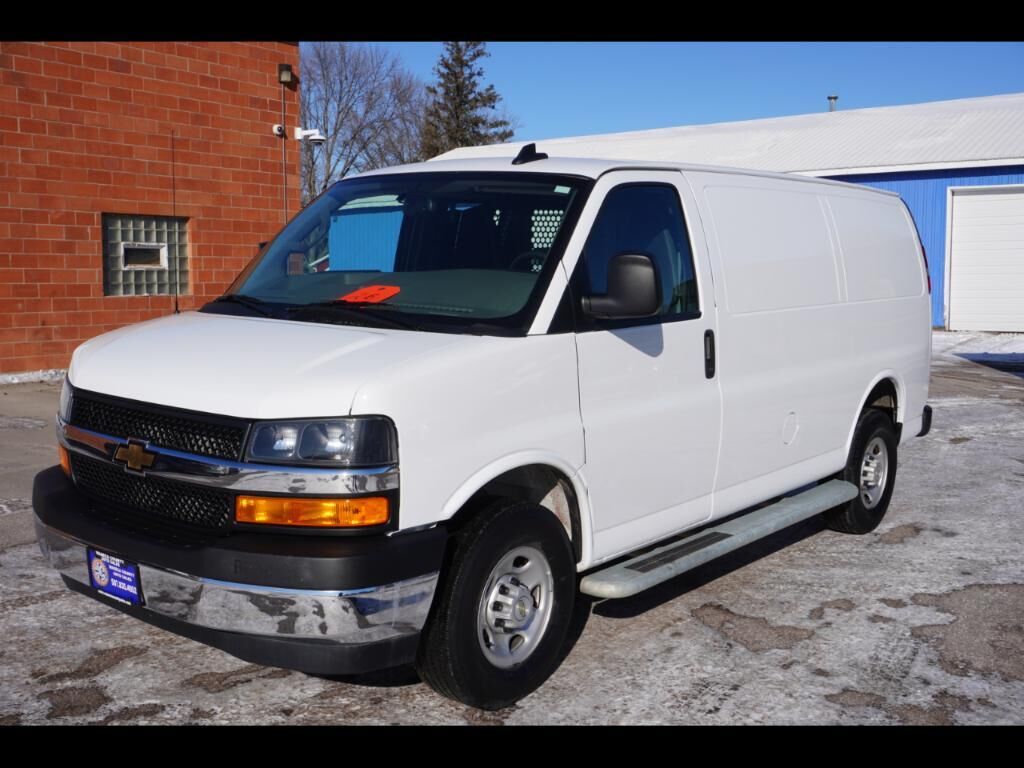 2024 CHEVROLET Express
