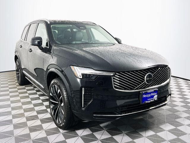2026 VOLVO XC90