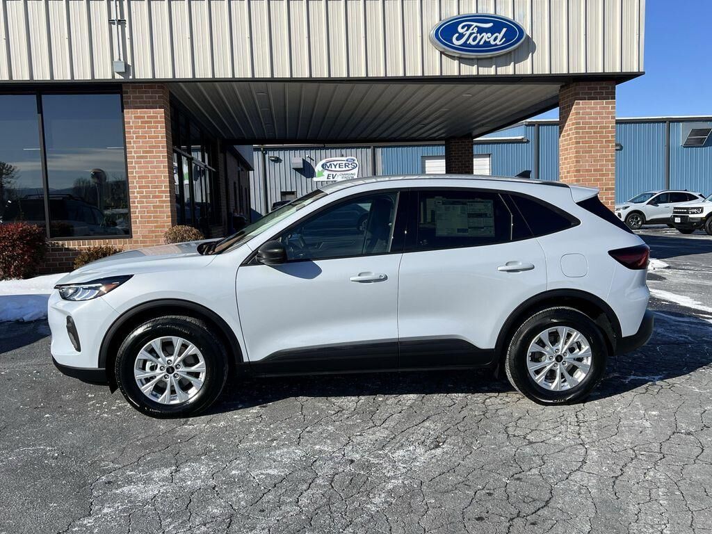 2026 FORD Escape