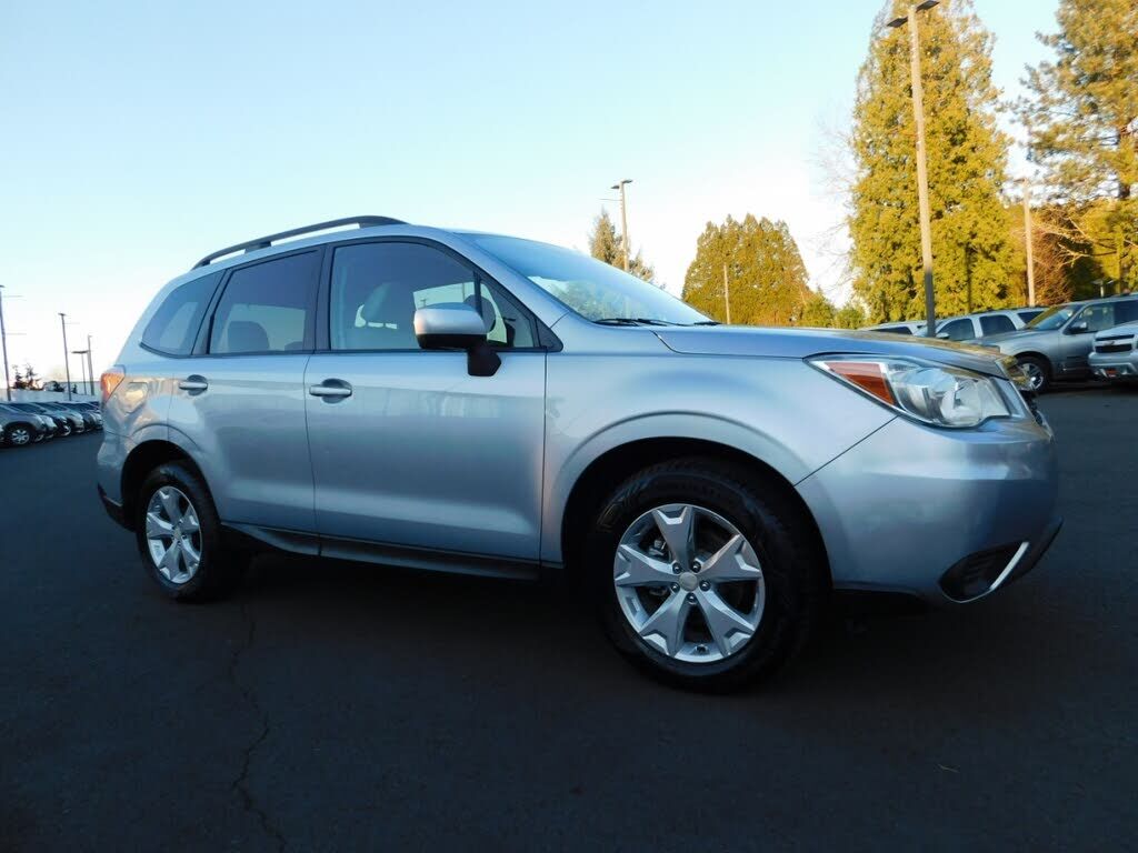 2015 SUBARU Forester