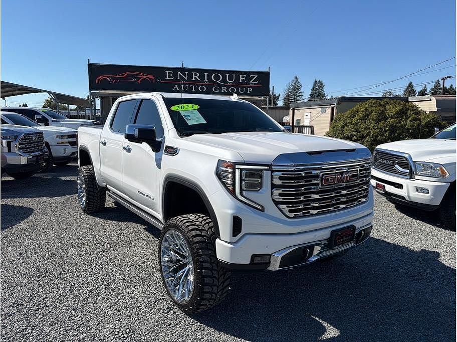 2024 GMC Sierra