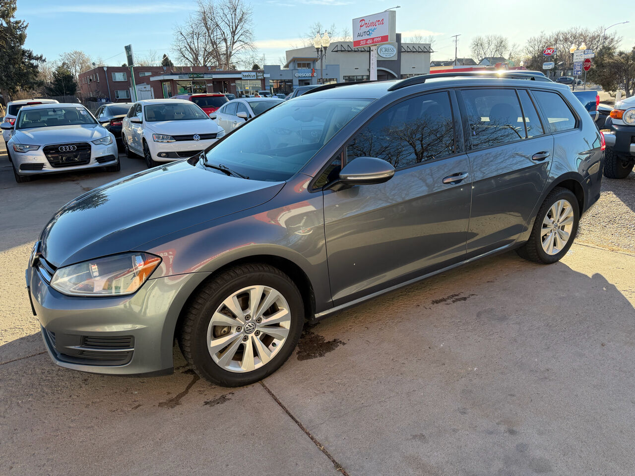 2017 VOLKSWAGEN Golf SportWagen