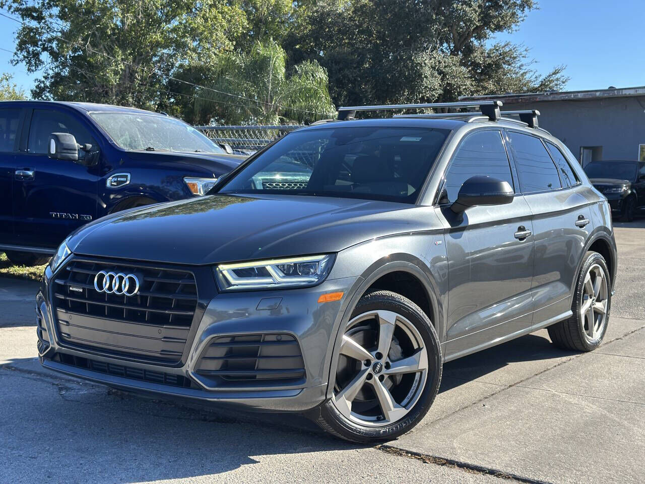 2020 AUDI Q5 e
