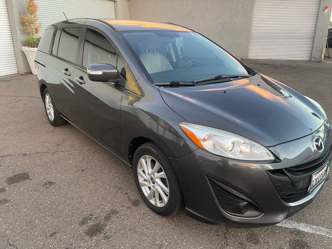 2015 MAZDA Mazda5