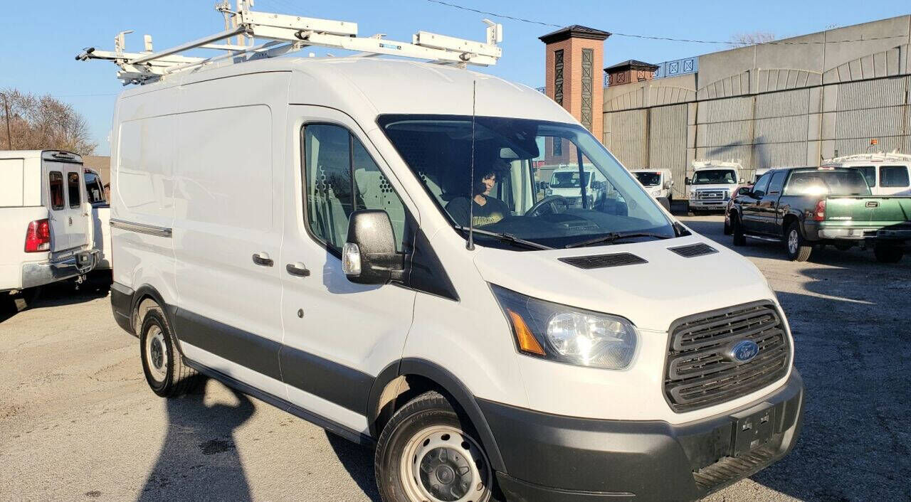 2015 FORD Transit