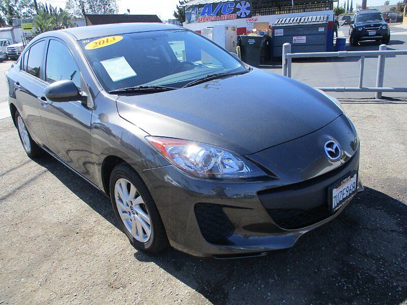 2013 MAZDA Mazda3