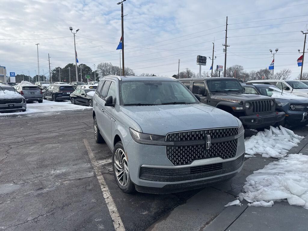 2026 LINCOLN Navigator