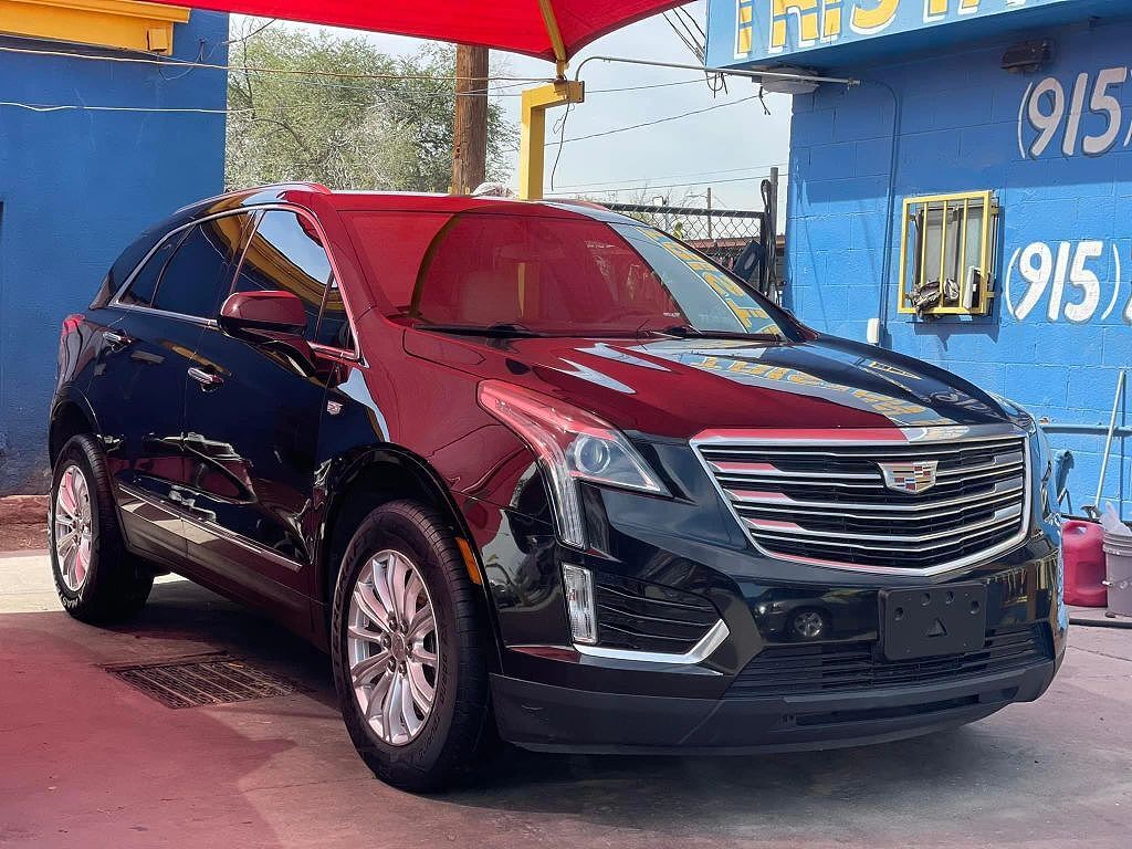2017 CADILLAC XT5