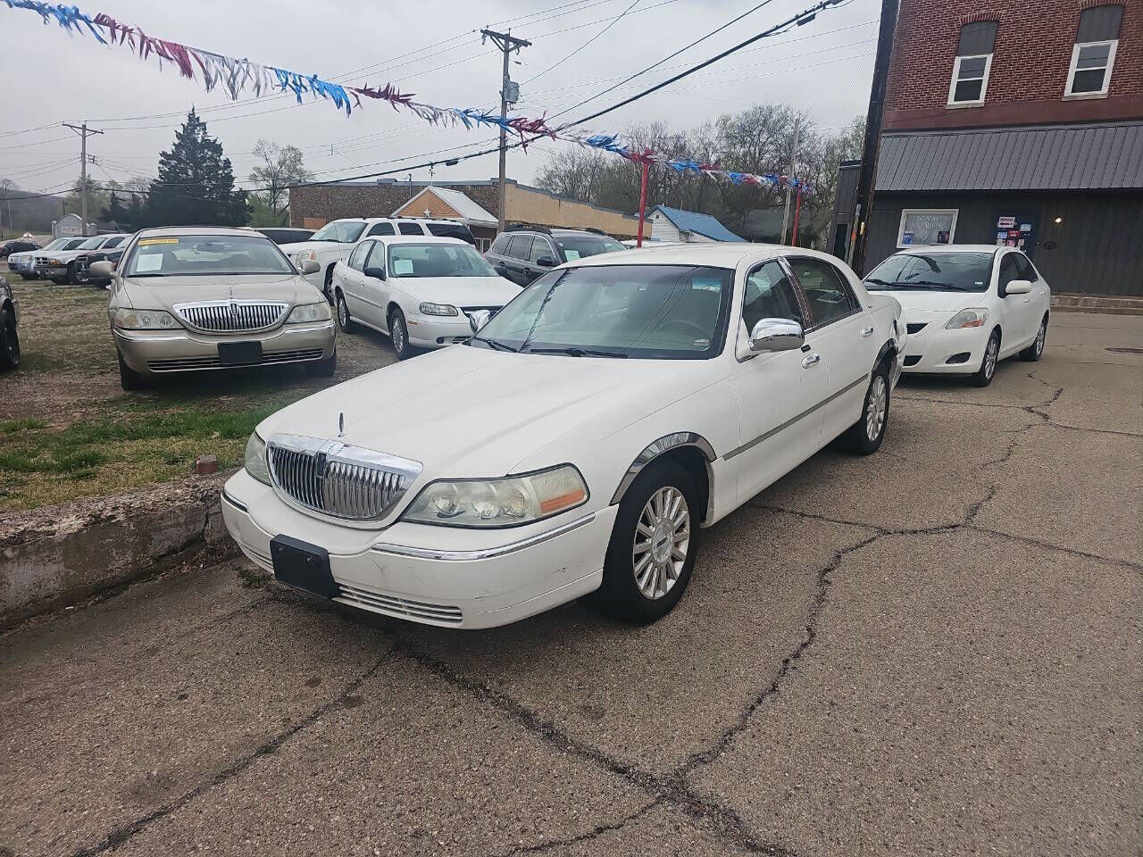 2003 LINCOLN Town Car