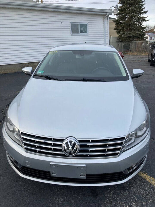 2013 VOLKSWAGEN Passat