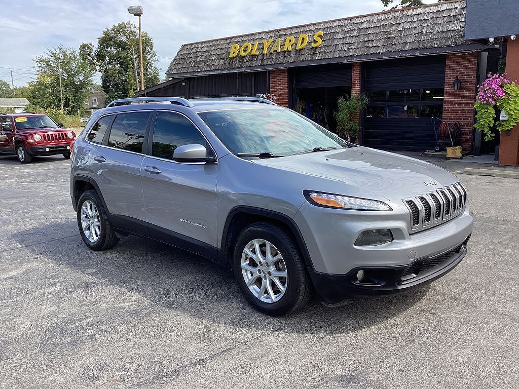 2017 JEEP Cherokee