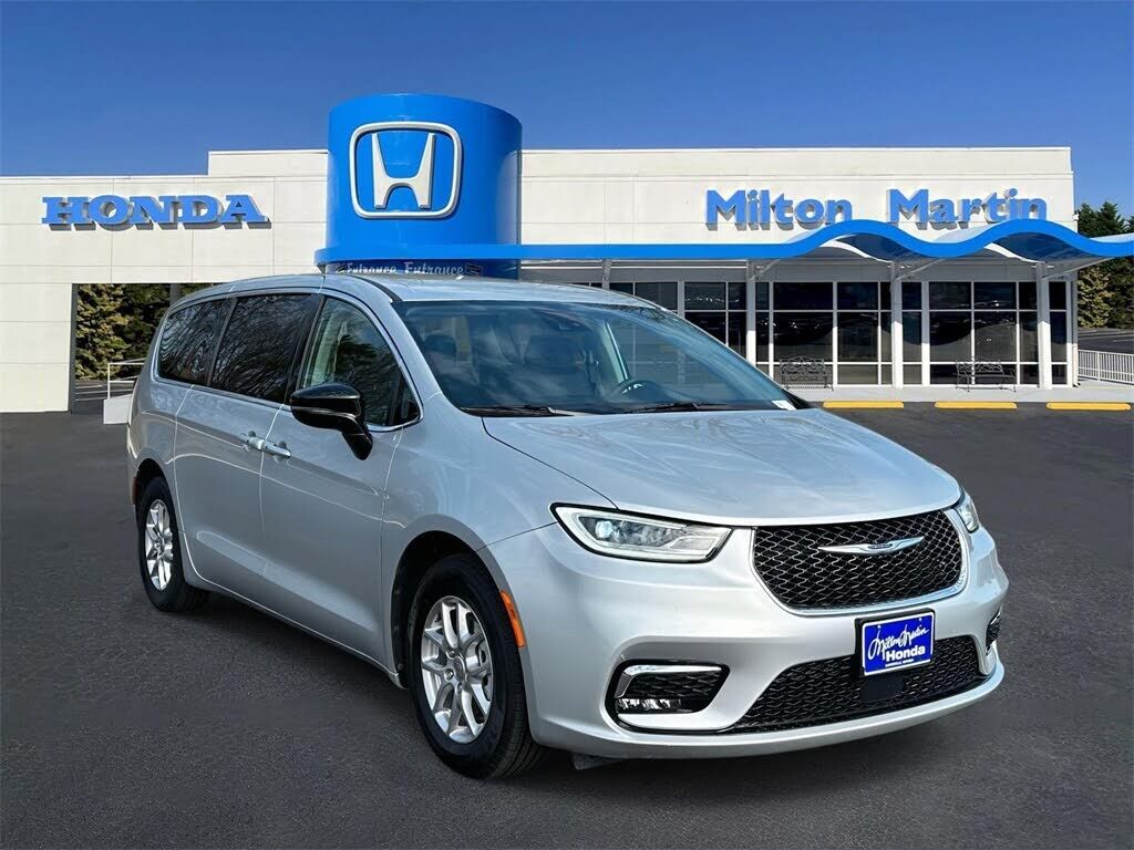 2024 CHRYSLER Pacifica