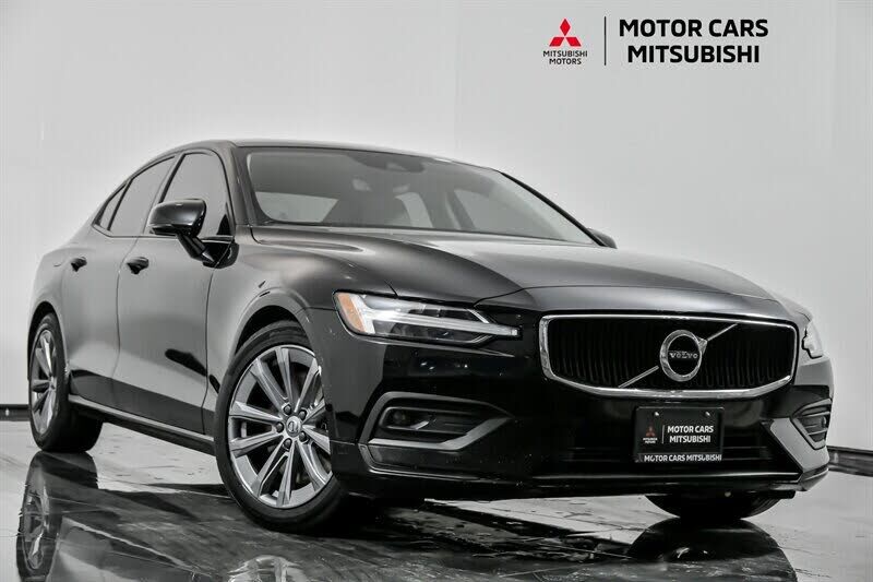 2021 VOLVO S60