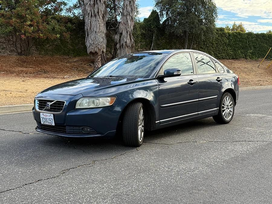 2010 VOLVO S40